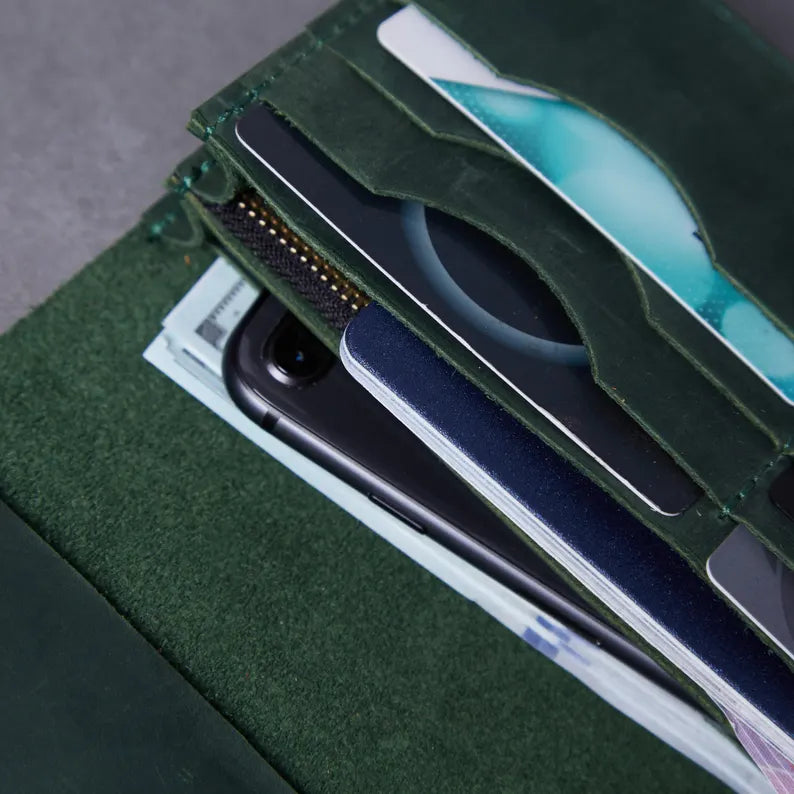 Elegant Leather Envelope Wallet